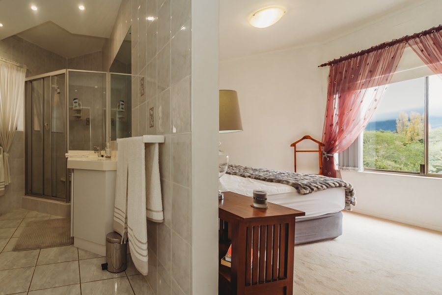 4 Bedroom Property for Sale in Bergsig Western Cape
